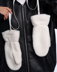 166.00/00-26 Варежки женские флис (M (7-8))